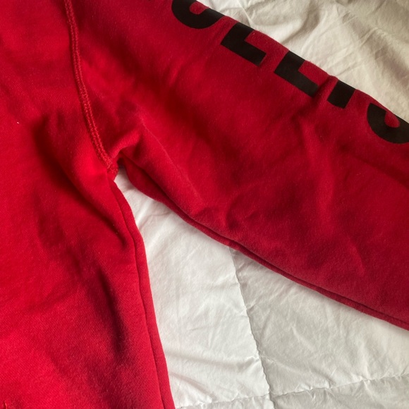 hollister sweater - Picture 4 of 4